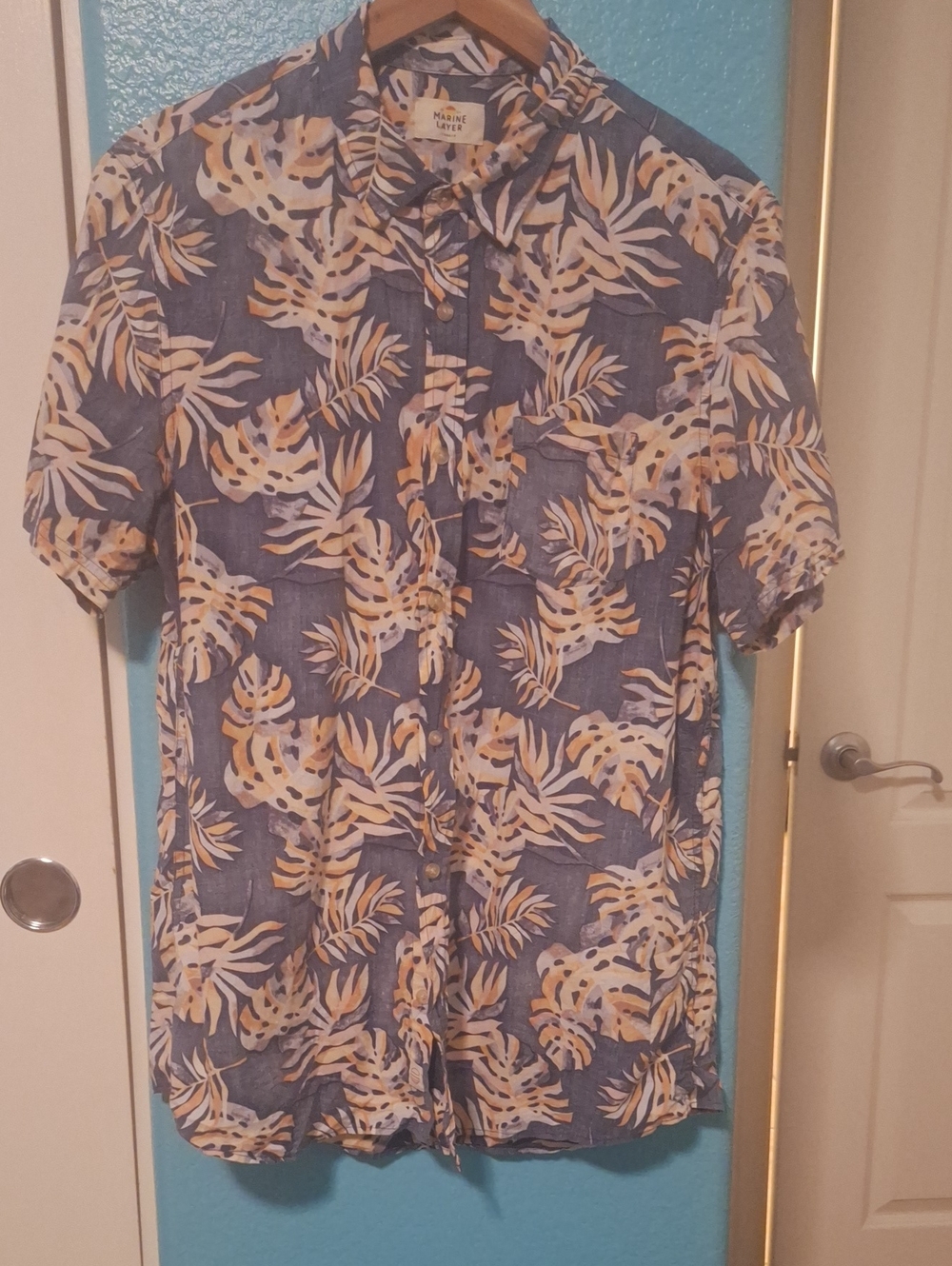 Marine Layer Blue Short-Sleeve Tropical Print Button-Down Shirt Large